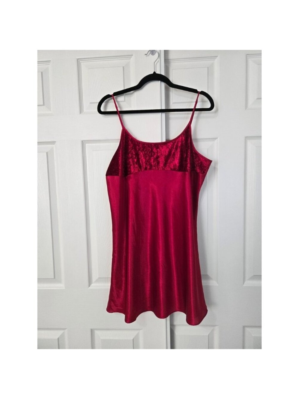 Delicate Illusions Red Satin Chemise Nightgown Velvet Trim Womens XL 1910